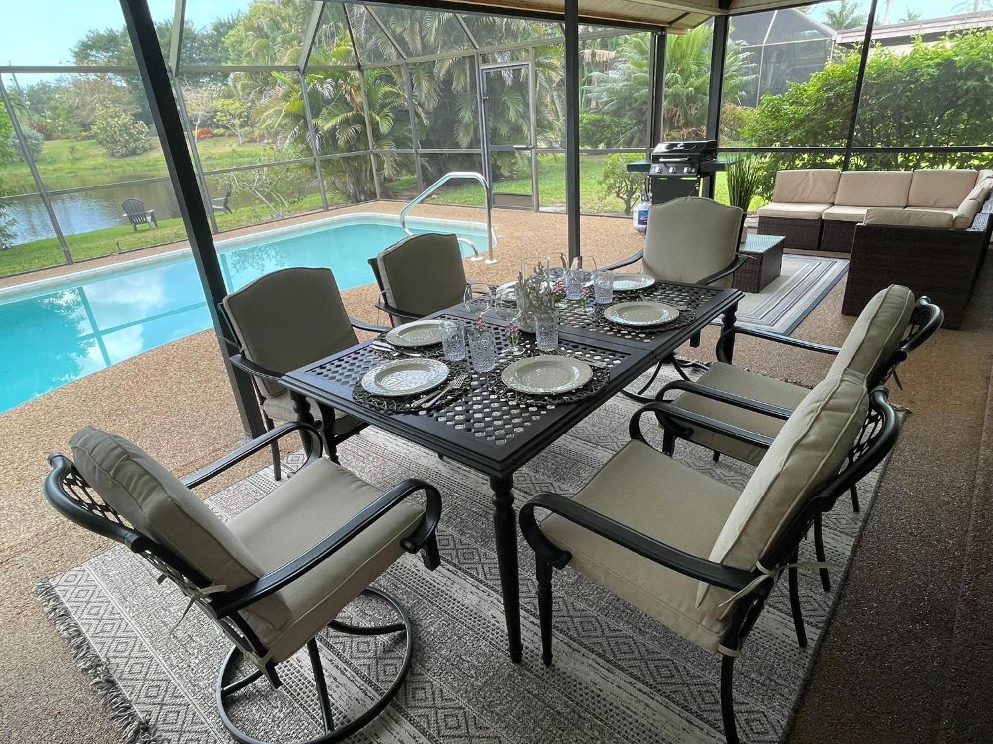 Pool Home With A New Sparkling Pool, Close To Beach, Lovely Lake View Нейплс Экстерьер фото